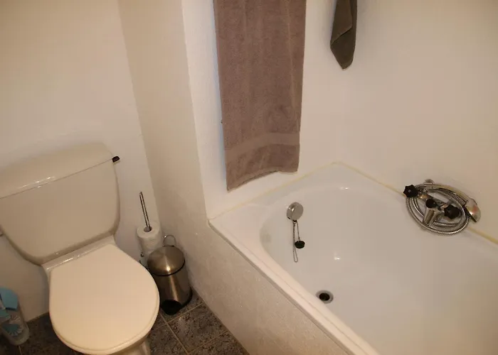 Remointze Cosy & Center By Alpvision Residences 公寓