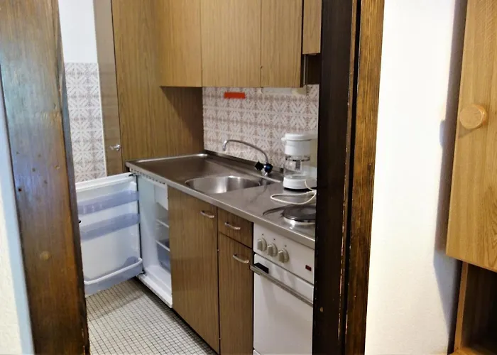 Remointze Cosy & Center By Alpvision Residences 아파트 *